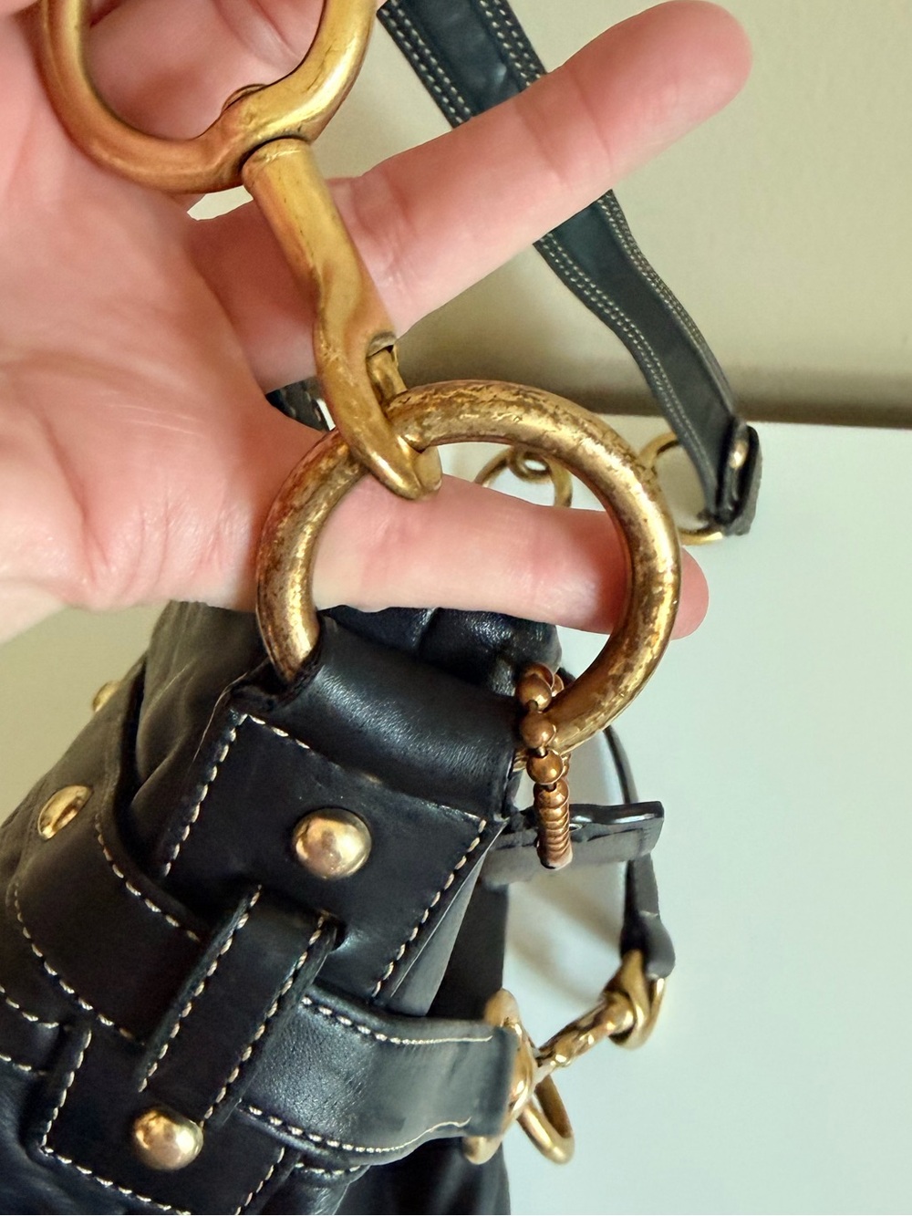 Coach Hampton Buckle Hobo Leather Shoulder Bag with brass Hardware - Picture 6 of 6